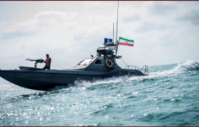 واشنطن تحشد قواتها في المنطقة وطهران تؤكد جهوزيتها لمواجهة تحركاتها
