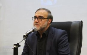 مسؤول: السفن الأجنبية تتحدث باللغة الفارسية للمرور عبر مضيق هرمز
