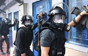 وحدات القمع تقتحم سجن النقب وتجري تفتيشات استقزازية بحق الأسرى