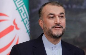 شاهد/وزير الخارجية يلتقي ولي العهد السعودي في جدة