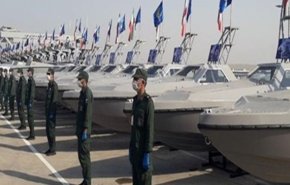 سرعة زوارق الحرس الثوري تصل إلى 110 عقدة بحرية