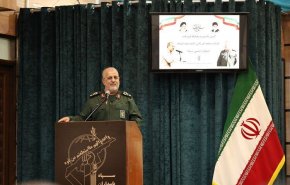 العميد باكبور: امن الشعب خط احمر للحرس الثوري