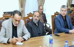 وفد البرلمان الإيراني يجتمع بوزير خارجية طالبان