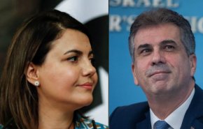شاهد.. وزيرة خارجية ليبيا تدفع ثمن فعلها المشين..