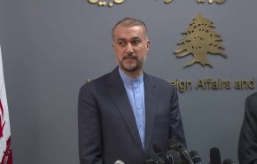 وزير الخارجية الإيراني يؤكد رفض بلاده لأي تدخل بالشأن اللبناني
