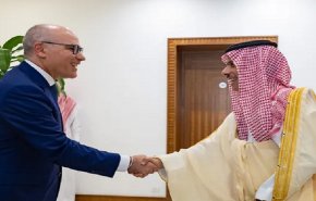 السعودية وتونس تبحثان توطيد العلاقات الثنائية والأوضاع الإقليمية بالرياض 