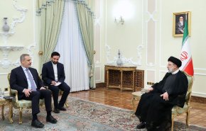 رئيسي: السبيل الأكثر تاثيرا في التصدي للإرهاب هو احترام وحدة أراضي دول المنطقة