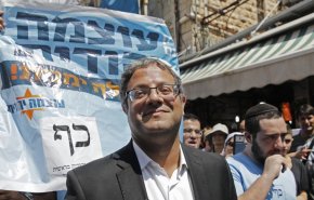 شاهد/بن غفير يقتحم حي راس العامود في القدس المحتلة