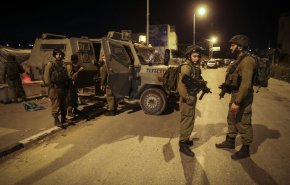 بالفيديو... اعتقالات ومواجهات خلال اقتحام الاحتلال لعدة مناطق بالضفة والقدس