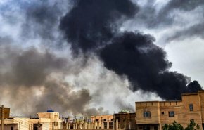 حرب السودان تستمر ليومها الثاني بين الجيش والدعم السريع
