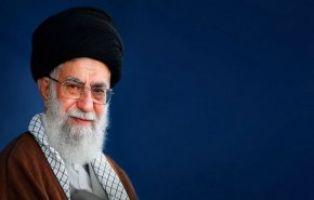 قائد الثورة يحذّر من المخططات الأميركية التي تستهدف الوحدة والأمن القومي
