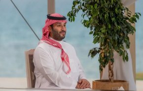 بن سلمان: نقترب من التطبيع مع 