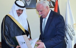 تفاصيل تسليم أوراق اعتماد سفير السعودية لدى السلطة الفلسطينية 