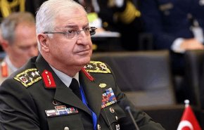 وزير الدفاع التركي يجدد موقف بلاده الرافض للانسحاب من سوريا