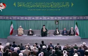 قائد الثورة: الحكومات التي ذهبت إلى مغامرة التطبيع تراهن على حصان خاسر