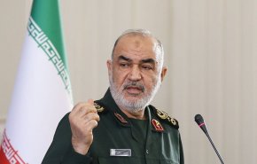 اللواء سلامي : يمكننا استهداف العوامات المتحركة بمسيّراتنا