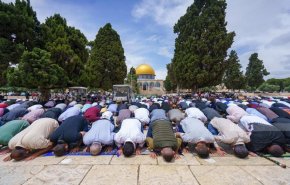 5 آلاف مقدسي أدوا صلاة الجمعة في المسجد الأقصى