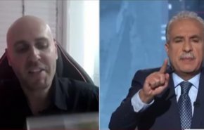 شاهد كيف يرد إعلامي تونسي على صحفي إسرائيلي على الهواء ويطرده! 