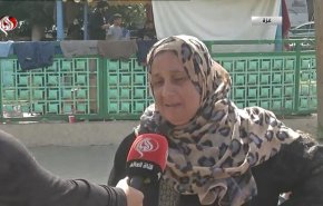 بدموع منهمرة.. فلسطينية من غزة تناشد العالم فماذا قالت؟
