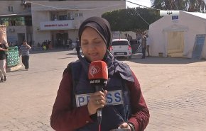شاهد.. مراسلة العالم تسقط مغشية على الأرض خلال البث المباشر 