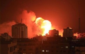 بالفيديو...غارات صهيونية عنيفة تستهدف محيط مستشفى القدس