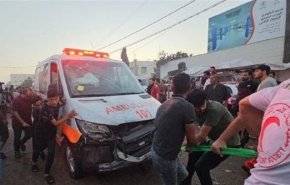 عشرات الشهداء والجرحى بقصف سيارات إسعاف بغزة
