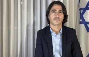 شاهد/فنان مغربي يطالب المغاربة بدعم الاحتلال لإبادة سكان غزة! 