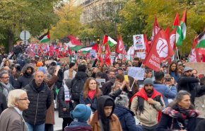 آلاف الفرنسيون يتظاهرون في باريس نصرة للشعب الفلسطيني وأهالي غزة