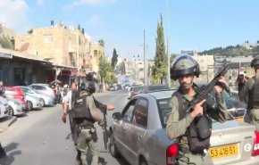 مراسلنا: الاحتلال يعتدي على صحفيين ومصلين بالقدس المحتلة