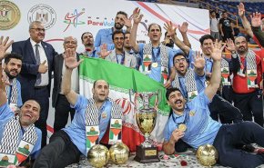 منتخب إيران لكرة الطائرة جلوس يعلن دعمه لشعب غزة + صور