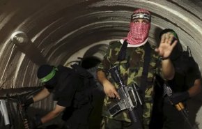 لماذا نشاهد مقاتلي القسام حفاة وبدون زيهم العسكري؟