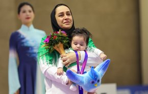 الإيرانية ساره جوانمردي مرشحة لجائزة أفضل رياضیات عام 2023 + فيديو