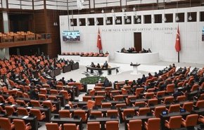البرلمان التركي يصادق على مذكرة تمديد مهام قوات بلاده في ليبيا