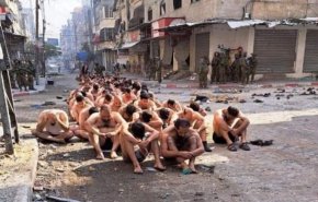 شاهد.. صورة المحتجزين الفلسطينيين العراة، تعري الاحتلال