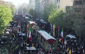 شاهد.. طهران تشييع رفات 110 شهداء من شهداء الحرب المفروضة