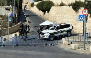  حواجز بمحيط البلدة القديمة بالقدس لمنع وصول المصلين للأقصى