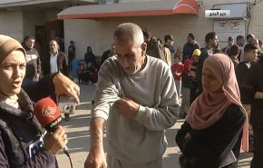 فيديو خاص: امرأة غزاوية تجد زوجها بعد غياب شهر، اين كان؟!+تفاصيل