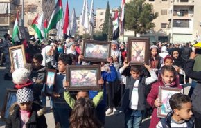 وقفة تضامنية مع أهالي غزة في مخيم اليرموك بدمشق