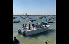 شاهد.. استعراض بحري مشترك بين حرس الثورة والحشد الشعبي 