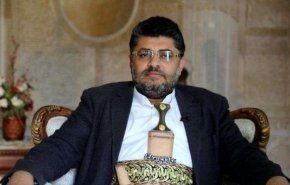 صنعاء تطالب السفن برفع لافتة كتب عليها هذه الجملة..