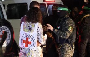 وفد اسرائيلي يصل القاهرة لعقد صفقة تبادل للأسری مع المقاومة الفلسطينية