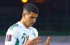 نجم كرة جزائري يستأنف حكما ضده بسبب تضامنه مع فلسطين
