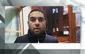 بالفيديو...الاحتلال يهاجم منازل في الخليل، والسبب خيمة عزاء؟!