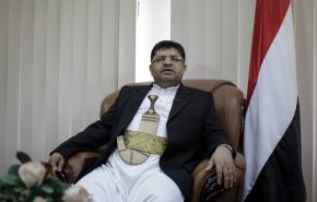 انصارالله: الولايات المتحدة وبريطانيا تقومان بإيقاف جميع السفن ومنعها من التوجه إليهما عبر البحر الأحمر