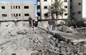 كاميرا العالم ترصد ما خلّفه القصف الإسرائيلي داخل مسجد عمر بن عبد العزيز برفح