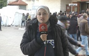فيديو خاص: غزة، بيع الخيام لشراء الغذاء، واعداد الخبز بأعلاف الحيوانات