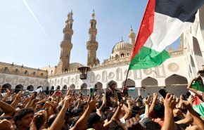 قناة عبرية تشن هجوما عنيفا على الأزهر!