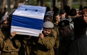  جيش الاحتلال يعلن مقتل ضابطين وجنديين في قطاع غزة
