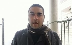 فيديو خاص: قوات الاحتلال تنهال ضربا على شاب، لماذا؟
