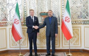 وزير الخارجية الإيراني يدين العدوان الأمريكي الأخير على أهداف في سوريا والعراق